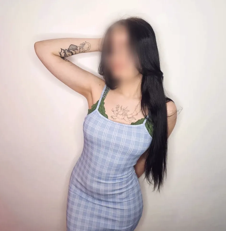 Anita, 20