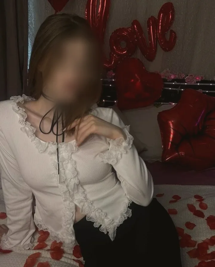 Diána, 21