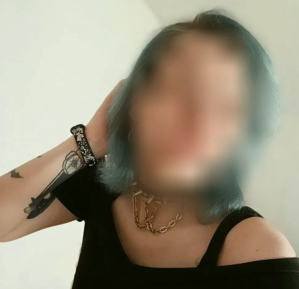 Nikoletta, 34