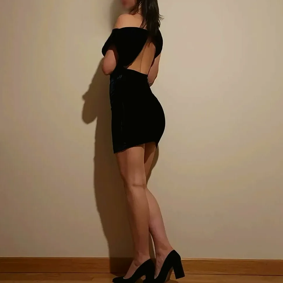 Vivien, 29